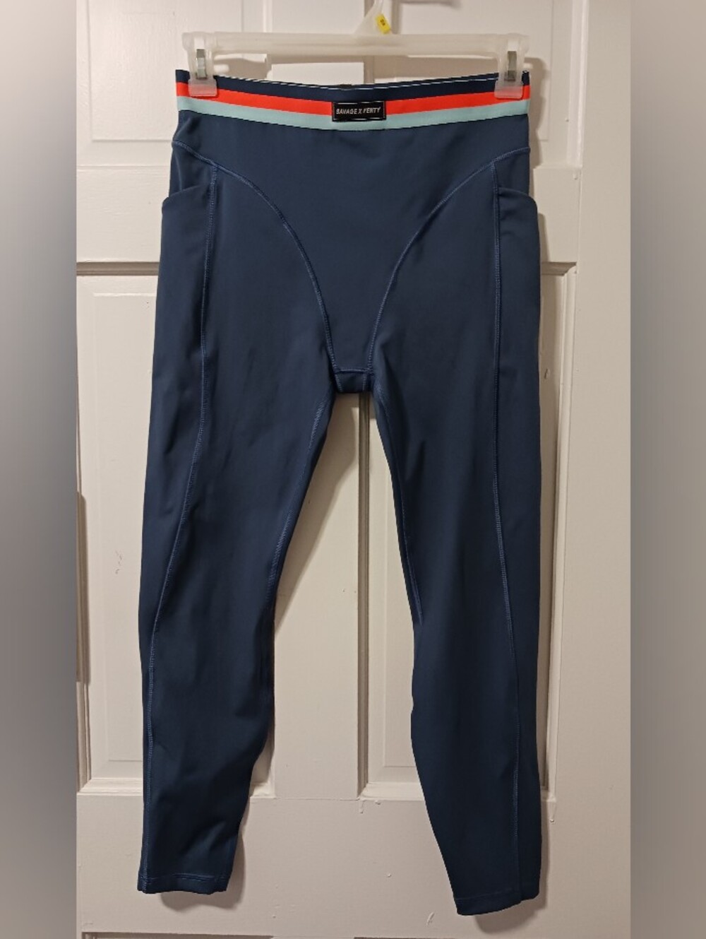 Savage X Fenty Lineup High-Waist Pocket Leggings , Sz Large Blue Berry